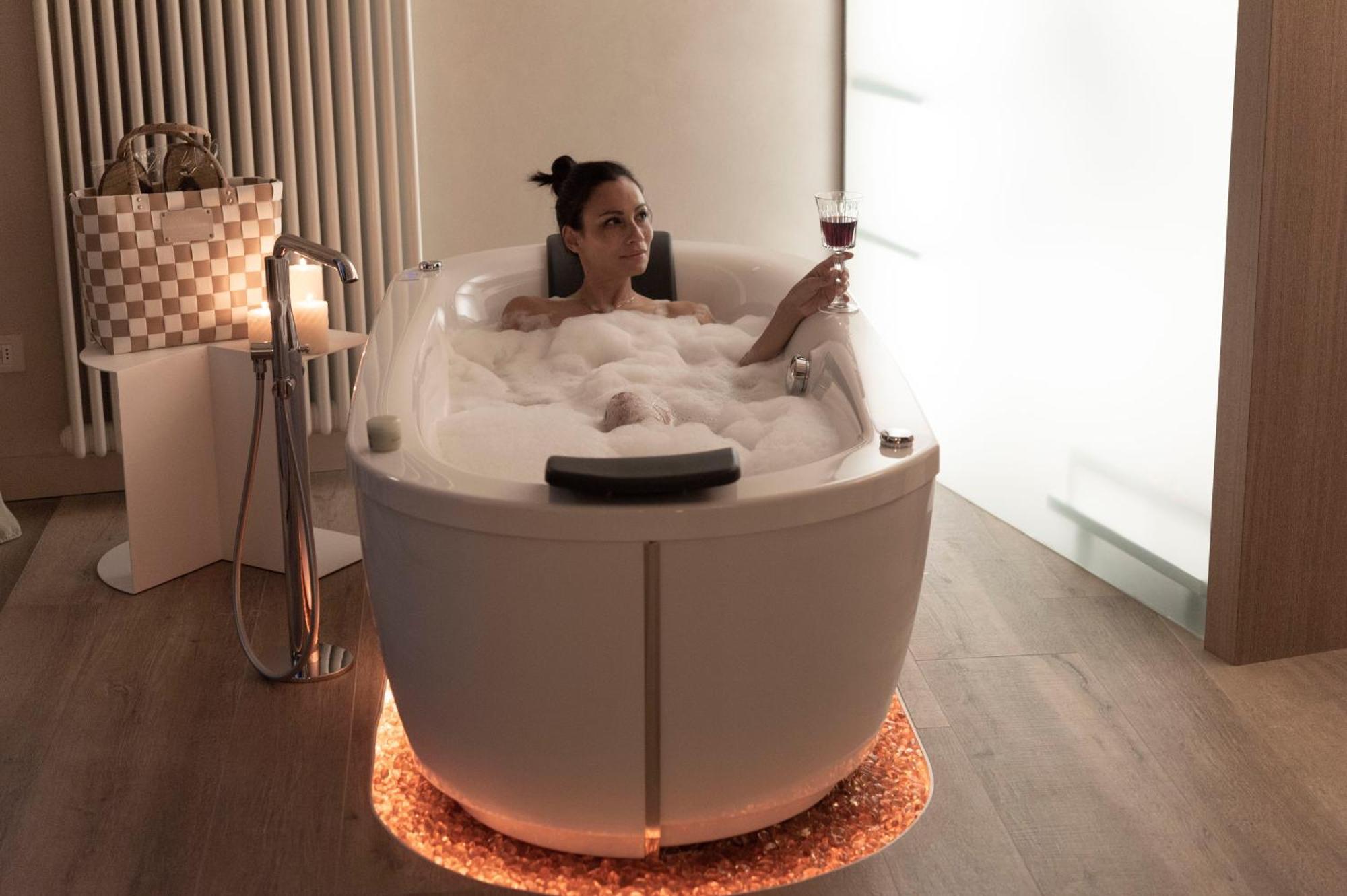 San Colombano Suites バルドリーノ エクステリア 写真