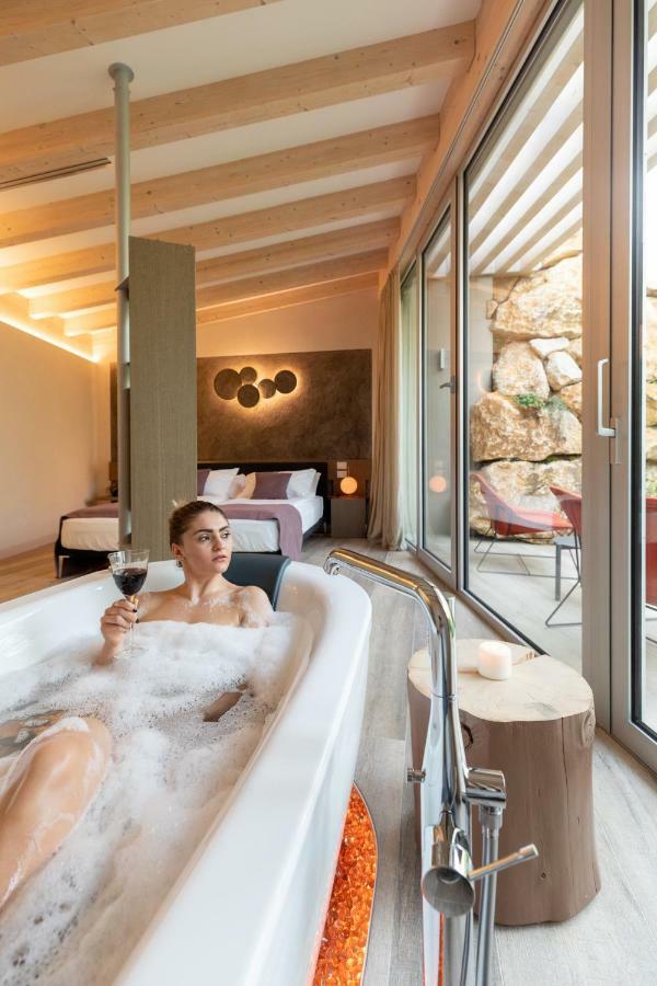 San Colombano Suites バルドリーノ エクステリア 写真
